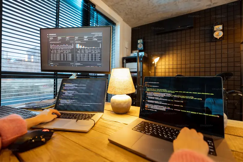 IT-oplossingen die werken: advies, beheer, support en code